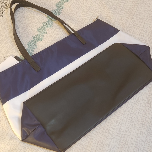 Authentic MaxMara Weekend Tote Bag ~NEW! - Picture 6 of 9